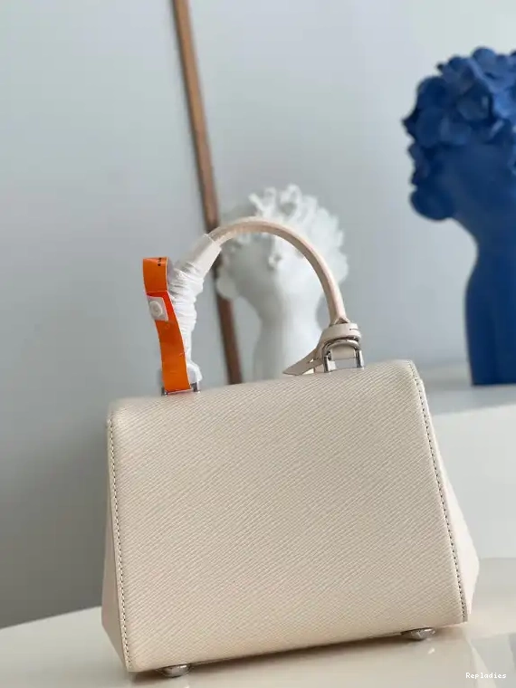 Fake Louis Bags MINI LOUIS CLUNY VUITTON 0611